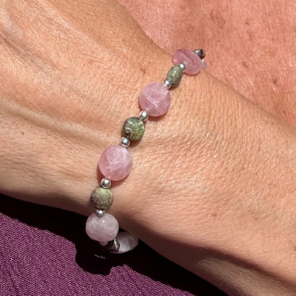 Rose Quartz Atlantisite Coin & freshwater pearl Set in .925 Sterling Silver S14 - Picture 6 of 13